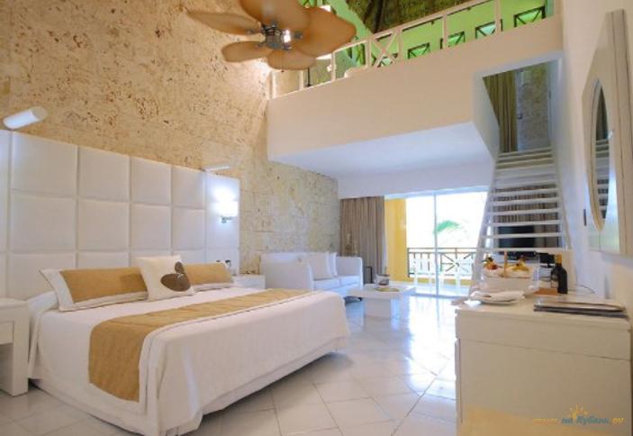 Honeymoon Suite