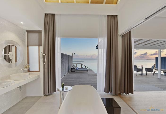 Thundi Water Villa With Pool