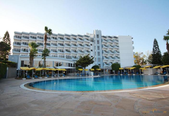 Papouis Protaras Hotel