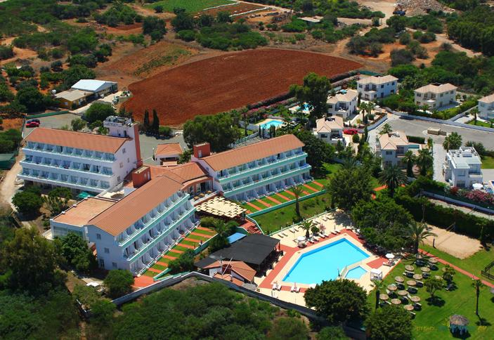 Adelais Bay Hotel