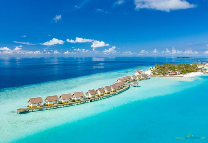 SAii Lagoon Maldives (Curio Collection by Hilton)