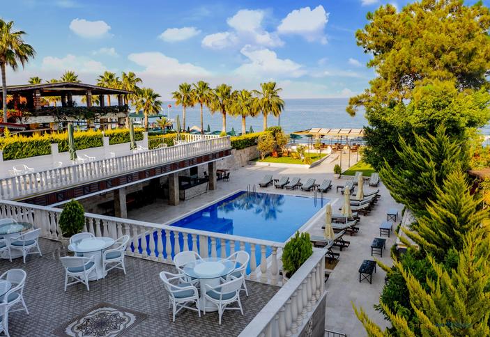 La Hoya Beach Hotel (ex. Belrose Beach)