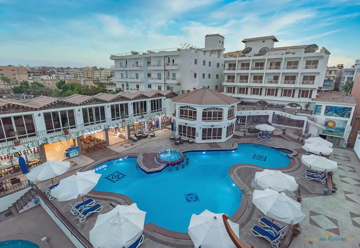 Minamark Beach Resort