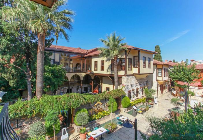 Alp Pasa Hotel