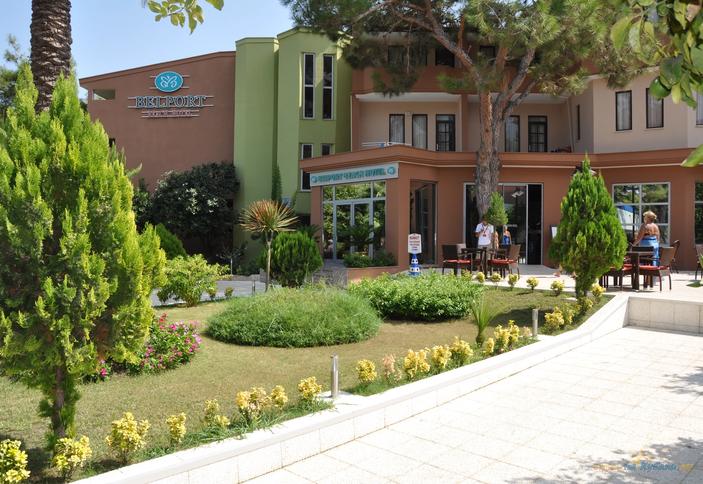 Aleria Belport Beach Hotel
