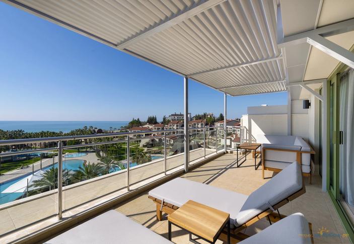 Penthouse Suite Sea View