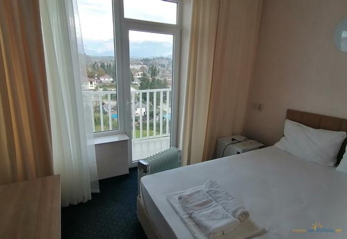 Эконом с балконом. Гранд отель Россия. Абхазия, Гудаута