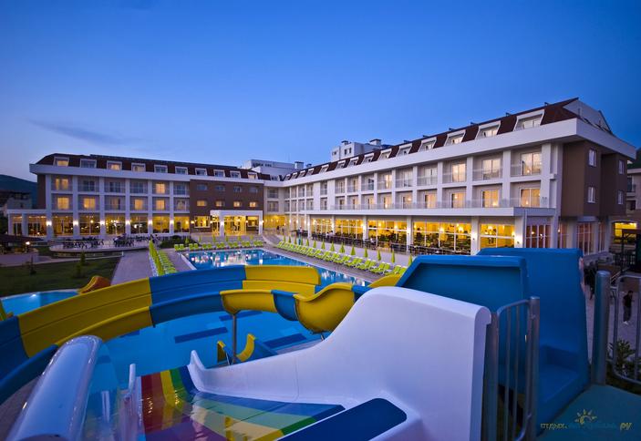 MG White Lilyum Hotel