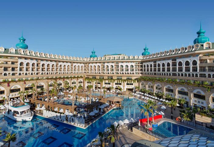 Crystal Sunset Luxury Resort&Spa