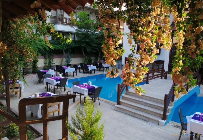Agon Hotel