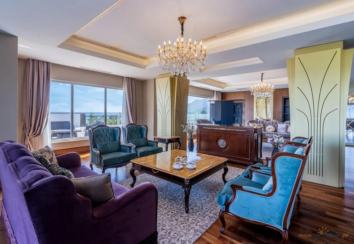 Presidential Suite