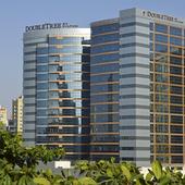 фото Отель DoubleTree by Hilton Hotel and Residences Dubai Al Barsha, Дубай 