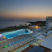 фото Отель King Evelthon Beach Hotel & Resort, Пафос 