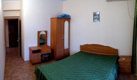 Пятиместный. Гостевой дом Прибрежный, п-ов Крым, г. Судак