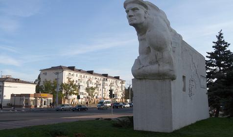 Памятник "Матрос с гранатой", г. Новороссийск