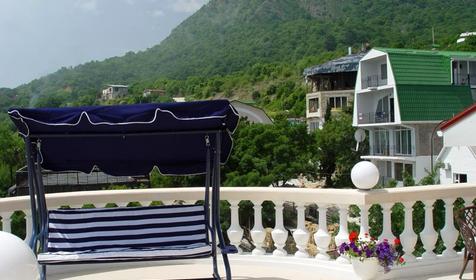 Студия люкс. Отель Ренессанс, Крым, г. Алушта