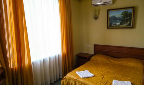 Двухкомнатный люкс. Отель Ренессанс, п-ов Крым, г. Алушта