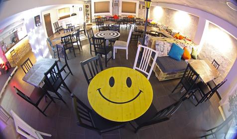 Best Days Hostel & Club