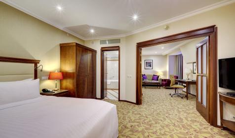 Marriott Royal Aurora