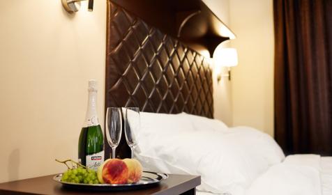 11 Hotel & Garden