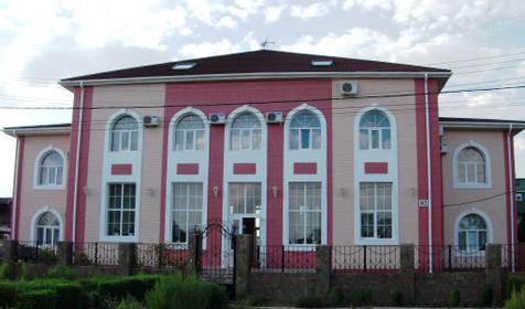 Гостиница Адмирал-Клуб. Крым, Заозерное