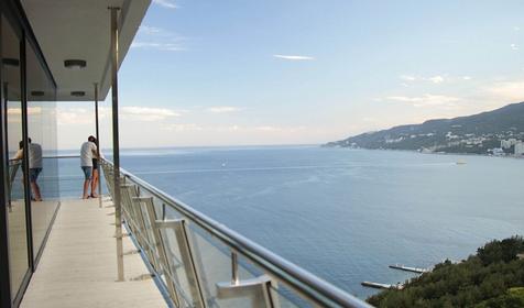 Вид на море. Отель Yalta Intourist Green Park (Ялта Интурист Грин Парк), Республика Крым, г. Ялта