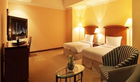 Junior suite space zone