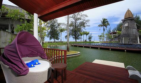 Water pool villas