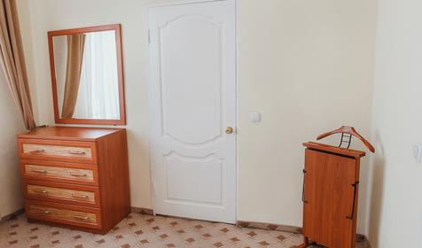 Двухкомнатный Комфорт с двуспальной кроватью. Гостиница, Евразийский бизнес-центр, г. Ростов-на-Дону