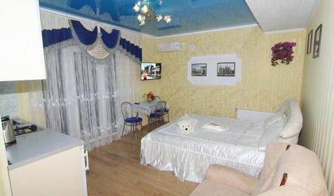 Трехместный
