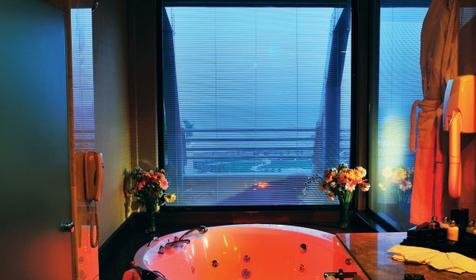 Junior Royal Suite Jacuzzi