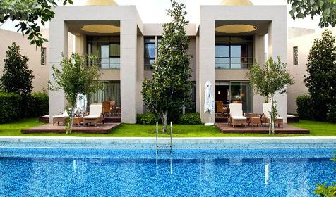 Pool & garden villa