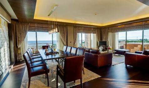 King Suite