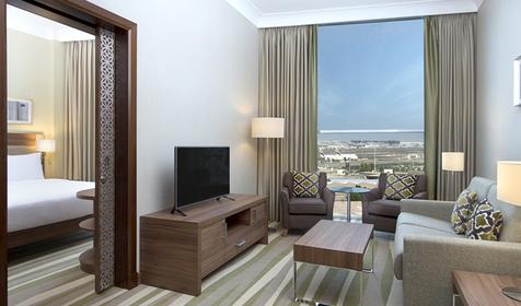 Отель Hilton Garden Inn Dubai Al Muraqabat, Дубай, ОАЭ