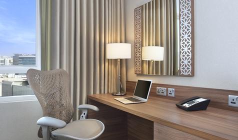 Отель Hilton Garden Inn Dubai Al Muraqabat, Дубай, ОАЭ