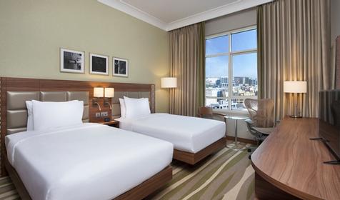Отель Hilton Garden Inn Dubai Al Muraqabat, Дубай, ОАЭ