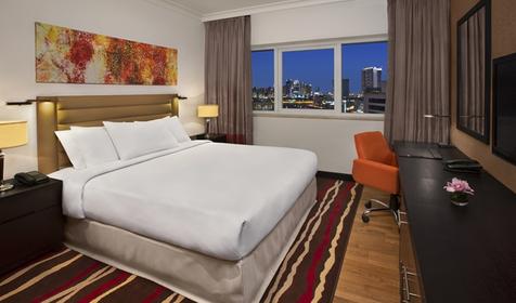 DoubleTree by Hilton Hotel & Residences Dubai Al Barsha, Дубай, ОАЭ