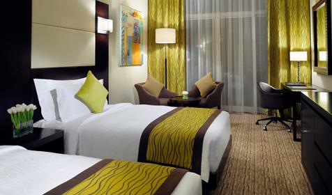 Отель Movenpick Hotel Jumeirah Lakes Towers, ОАЭ, Дубай