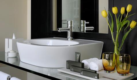 Отель Movenpick Hotel Jumeirah Lakes Towers, ОАЭ, Дубай