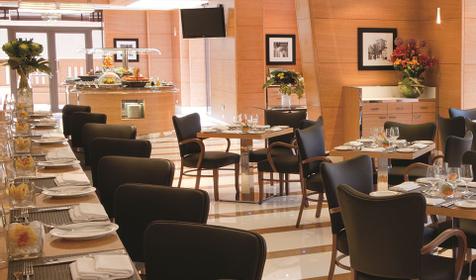 Ramada Plaza Jumeirah Beach Residence, Дубай, Джумейра, ОАЭ