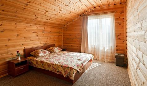  Сруб 4-местный 3-комнатный деревянный. Отель Нарлен, республика Крым, Коктебель
