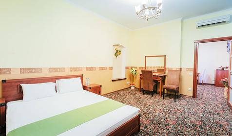 Семейный люкс четырехместный. Отель Reiss (Райс). Крым, Феодосия