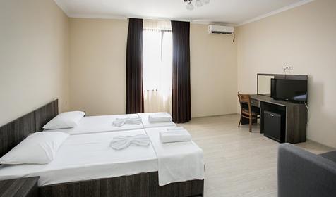 Трехместный семейный. Akua Resort Hotel, Абхазия, Сухумский район, Сухум