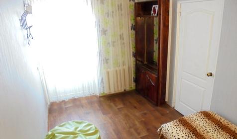 Отдельный трехкомнатный со своим закрытым двором и гаражом без хозяев.