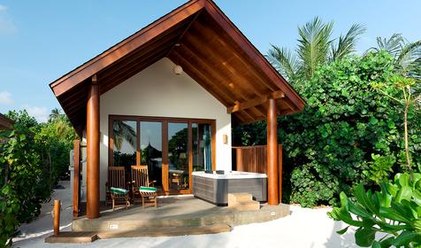 Deluxe Beach Villa with Jacuzzi