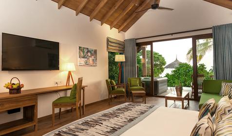 Deluxe Beach Villa with Jacuzzi