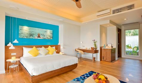 Beach Villa with Jacuzzi
