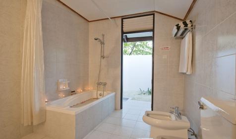 Superior Beach Bungalow