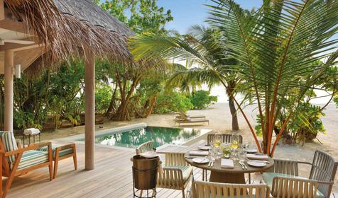 Grand Beach Villa With Pool