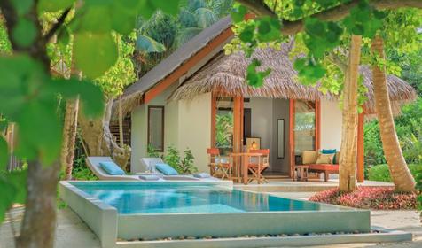 Deluxe Beach Villa with Pool